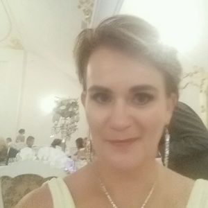 Meet your Posher, Ramona